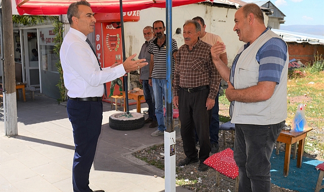 Vali Çiçek ayağının tozuyla esnafı ziyaret etti