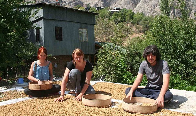 Çiftlikte çalışarak tatil