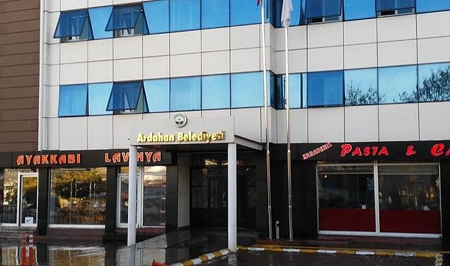 Ardahan Belediyesi'nde kriz derinleşiyor