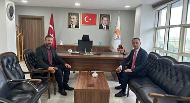Yeni Müdür Yaslıkaya ayağının tozuyla Başkan Yılmaz'ı ziyaret etti!
