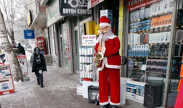 Esnafın umudu Noel babaya kaldı