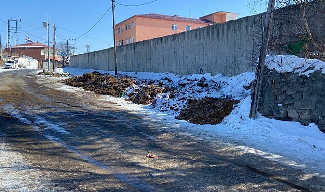 Belediyenin duyarsızlığı Yenimahalle’deki Çocukların sağlığını tehdit etmeye başladı