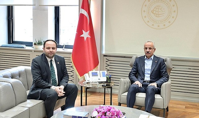 Vekil Koç, Ulaştırma Bakanı Uraloğlu ile görüştü
