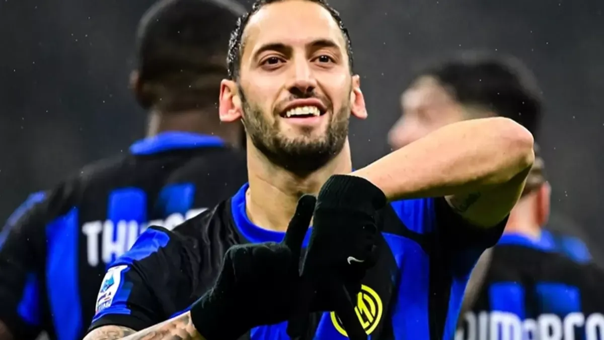 Gece yarısı paylaşım geldi! Fenerbahçe'den Hakan Çalhanoğlu bombası