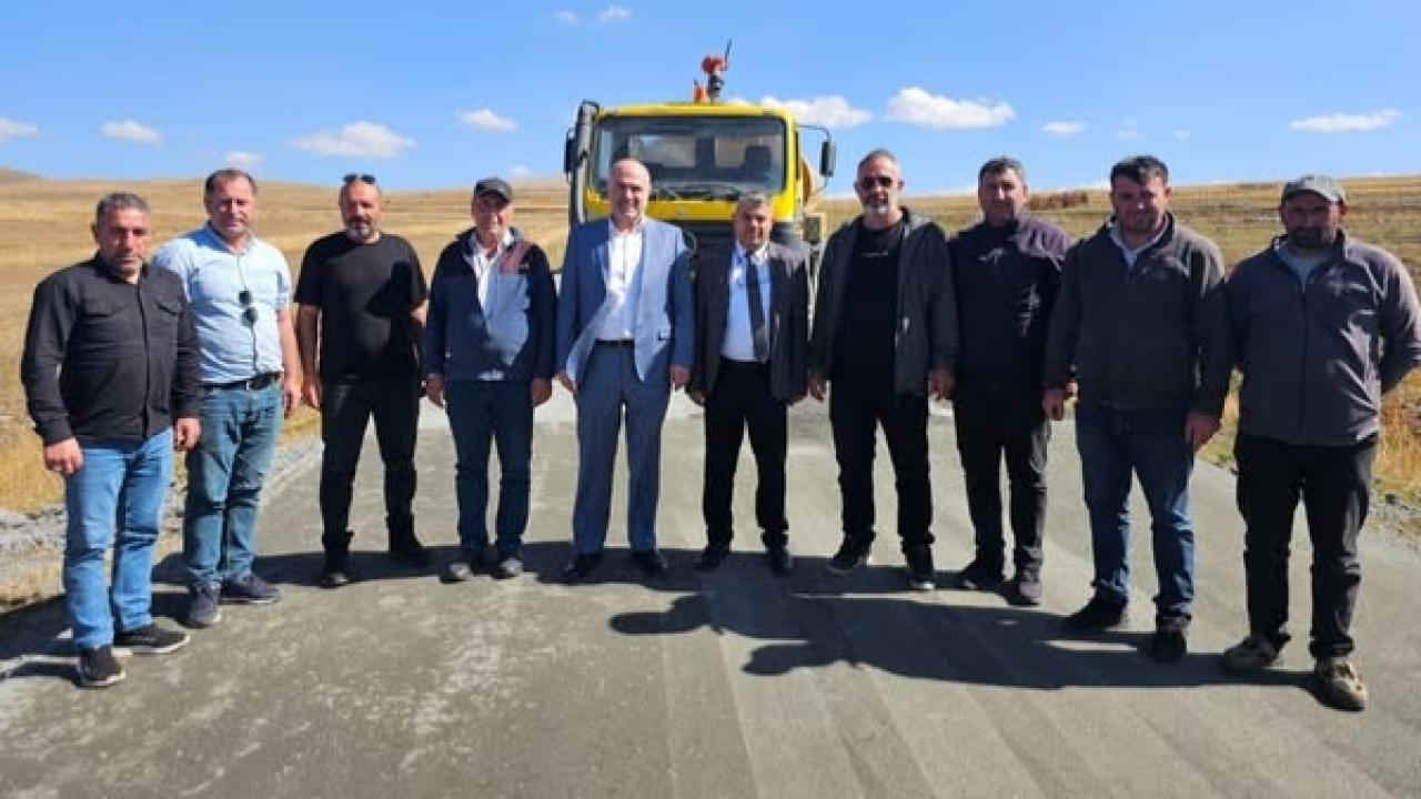 Genel Sekreter Emin, Damal ve Hanak'ta yol çalışmalarını inceledi