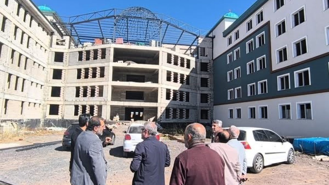 Mehmet Gürgür Hafızlık ve Gençlik Merkezi inşaatı devam ediyor