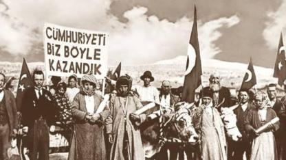 Cumhuriyet’in Işığında Bir Akşam: Ardahan’dan Bornova’ya