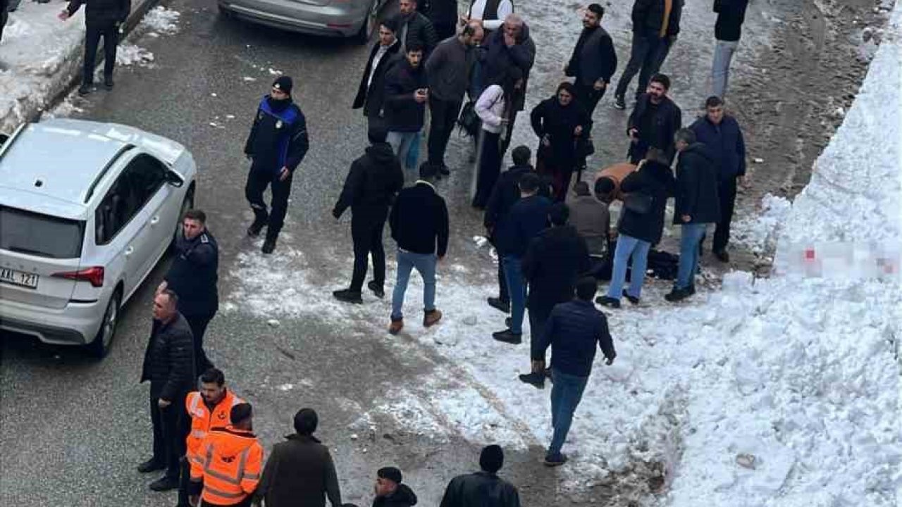 Çatıdan düşen kar kütlesi genç kızın hayatına mal oldu