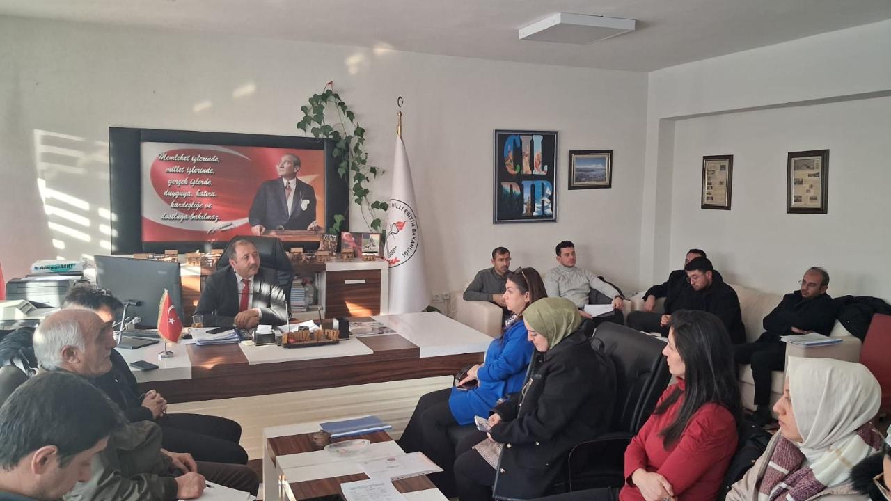 Çıldır'da yeni dönem hazırlıkları ele alındı