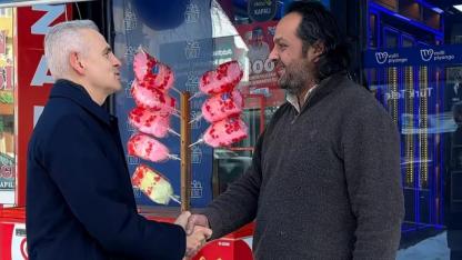 Vali Çiçekli, ayağının tozuyla vatandaşlarla buluştu