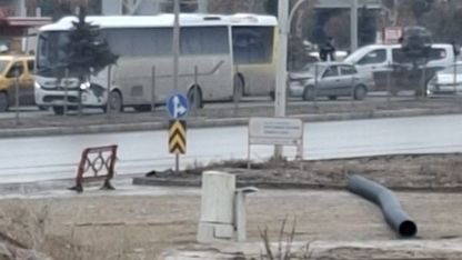 Malatya’da otobüs ile otomobil çarpıştı: 2 yaralı