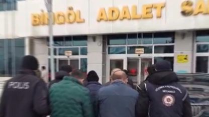 Bingöl’de göçmen kaçakçılığı operasyonu: 12 düzensiz göçmen yakalandı