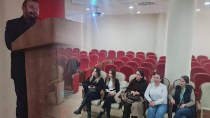 Kadın kuaförler hijyen eğitiminden geçti