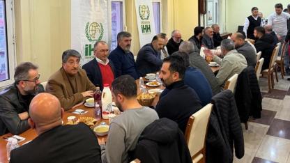 Vekil Koç, İHH’nın iftar programına katıldı