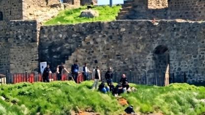 Ardahan kalesinde intihar girişimi önlendi