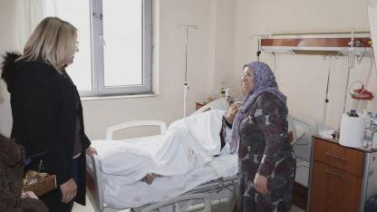 Başkan Köseliören, hastalara moral aşıladı