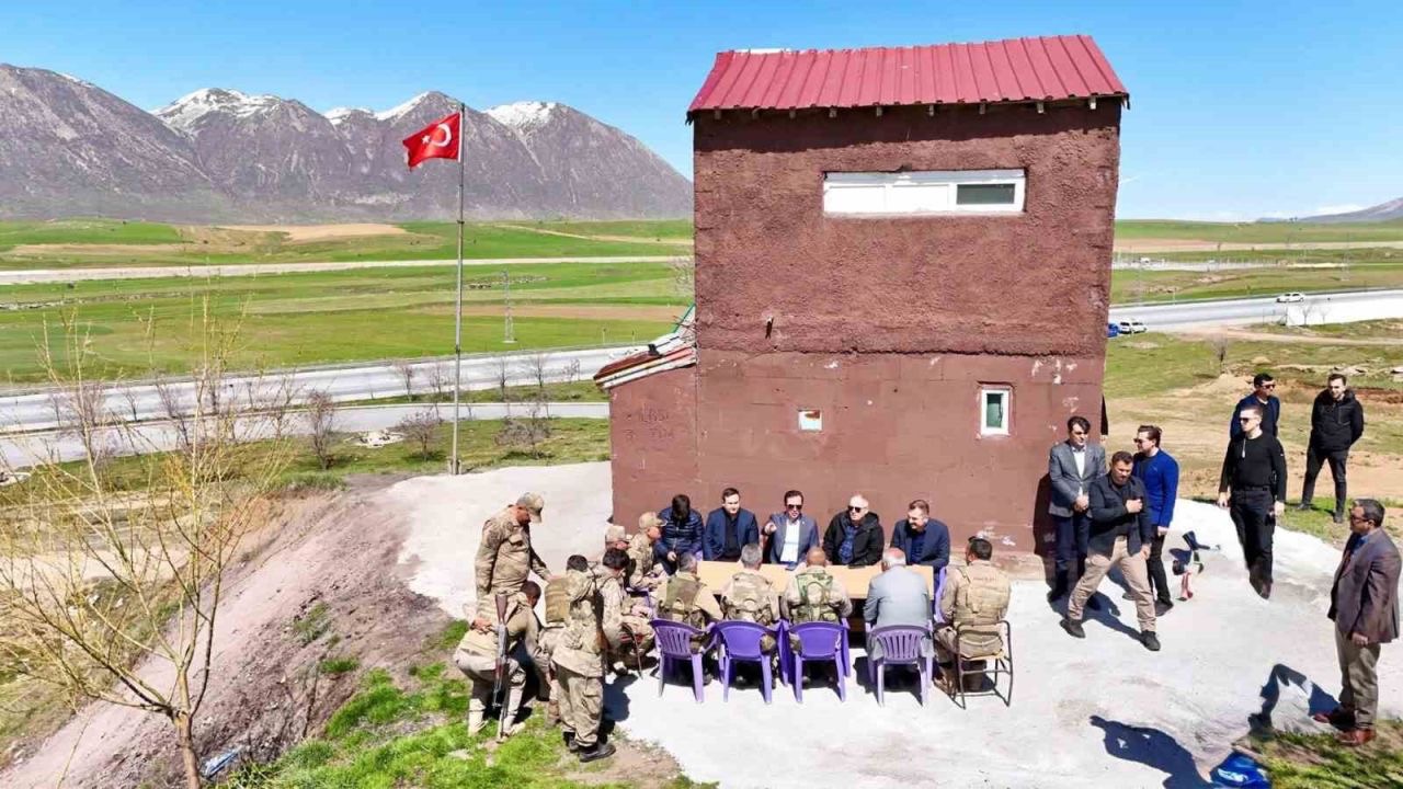 Vali Karakaya’dan güvenlik noktası ve hayvan bakımevine ziyaret