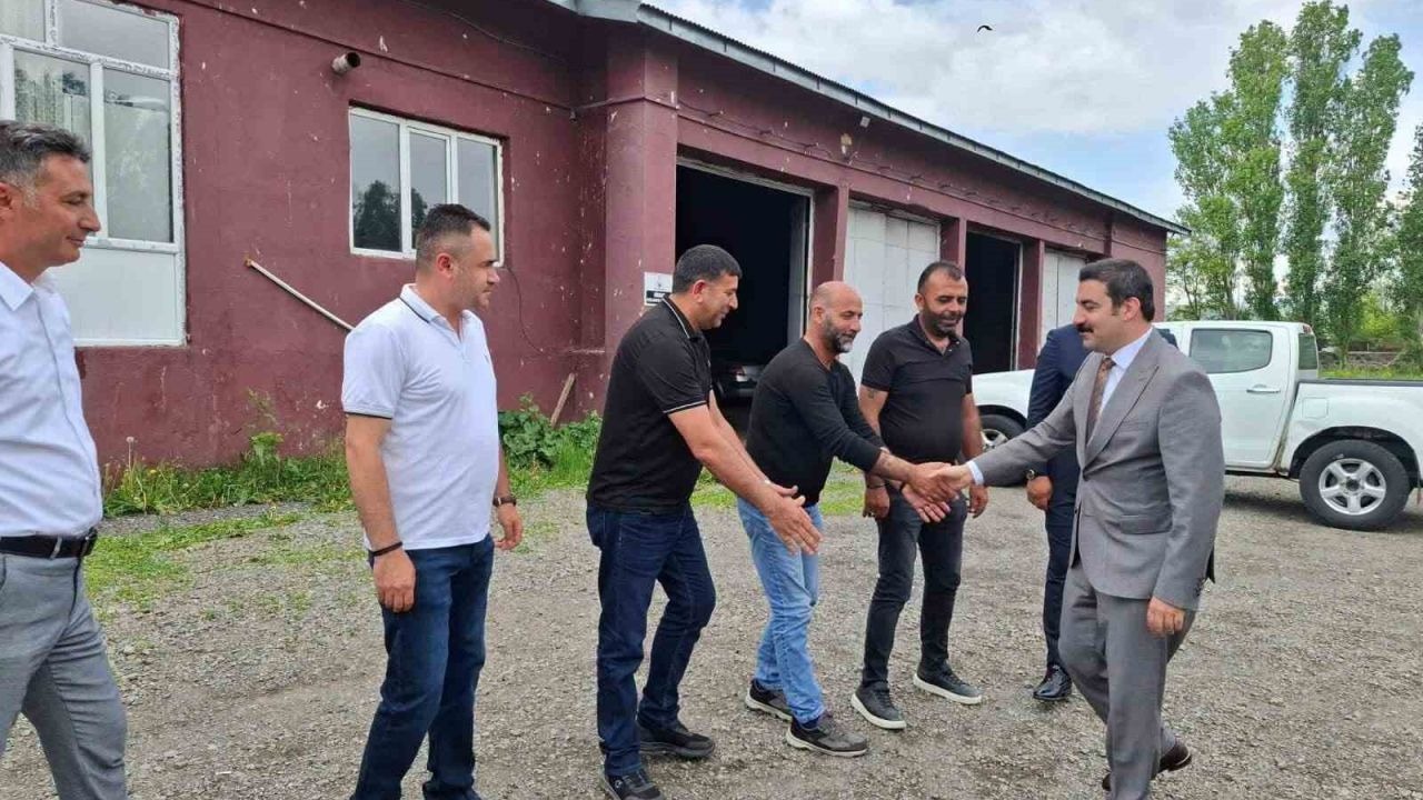 Arpaçay Kaymakamı Akköz’den kurumlara veda ziyareti