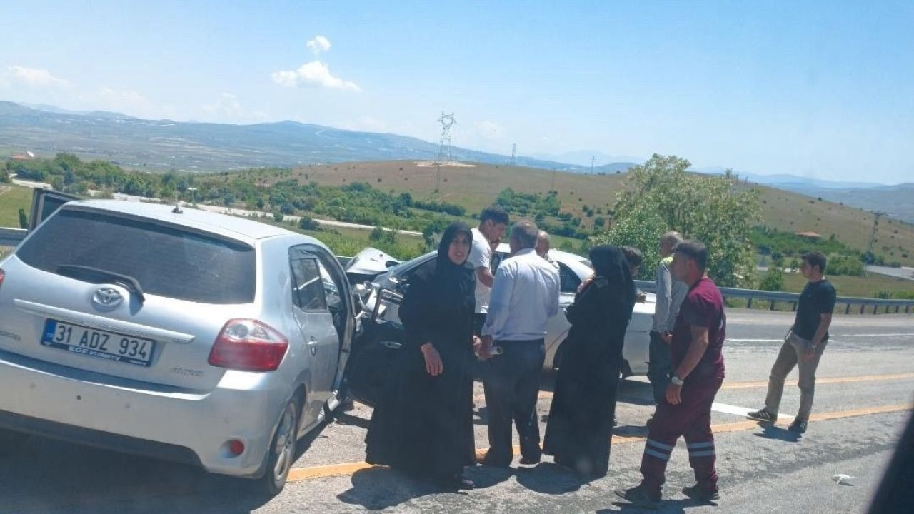 Elazığ’da trafik kazası: 4 yaralı