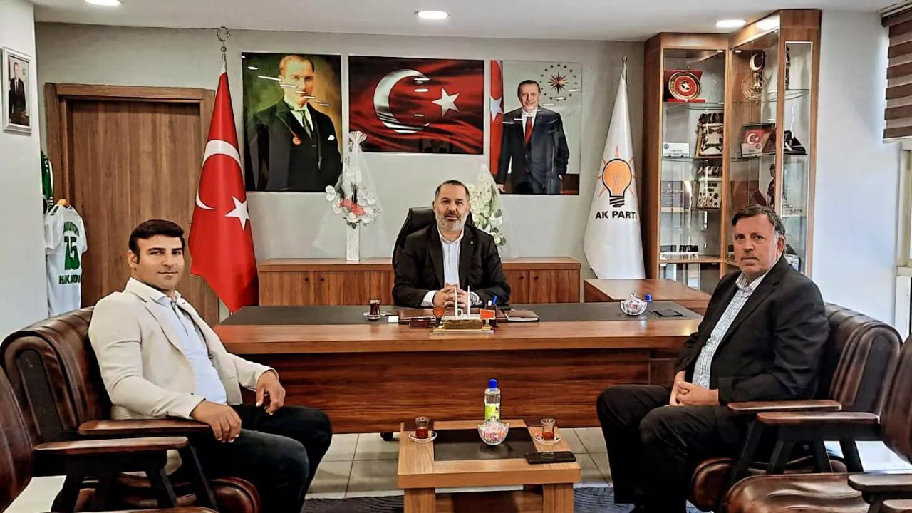 Hakan Aydın, Posoflu muhtarı makamında kabul etti