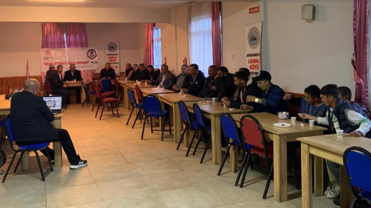 Yeşilay köylere indi