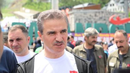 Vali Baruş, Palandöken’de "Run to stars" yürüyüşüne katıldı