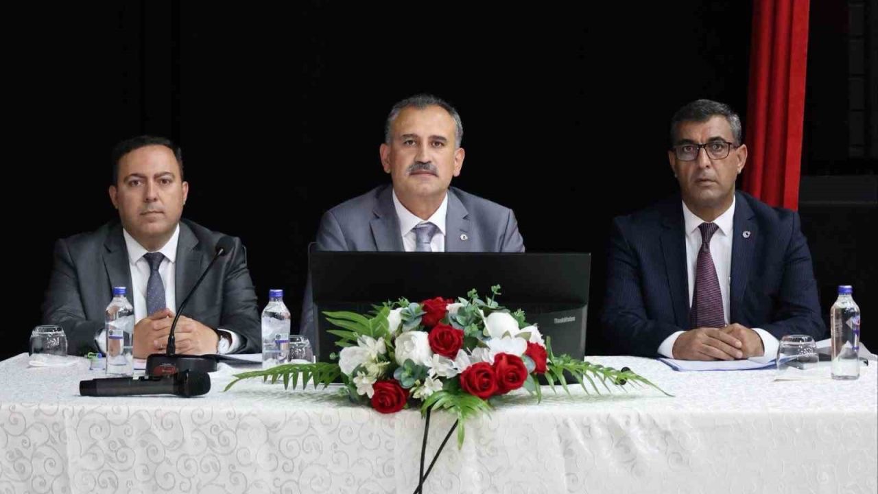 Ağrı’da kamu yatırımları ve DSİ çalışmaları değerlendirildi