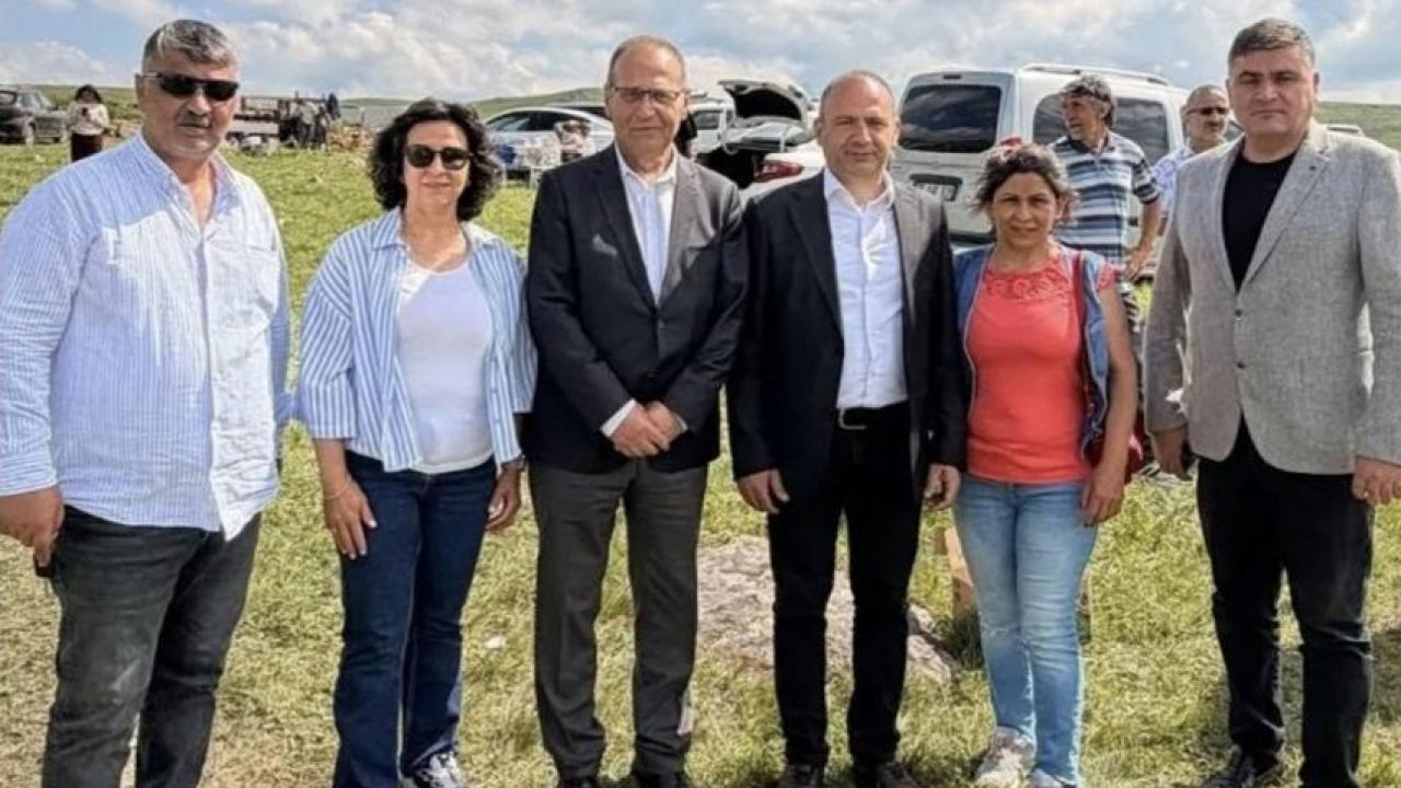 Dündar ve Onay’a Halktan Yoğun Sevgi!