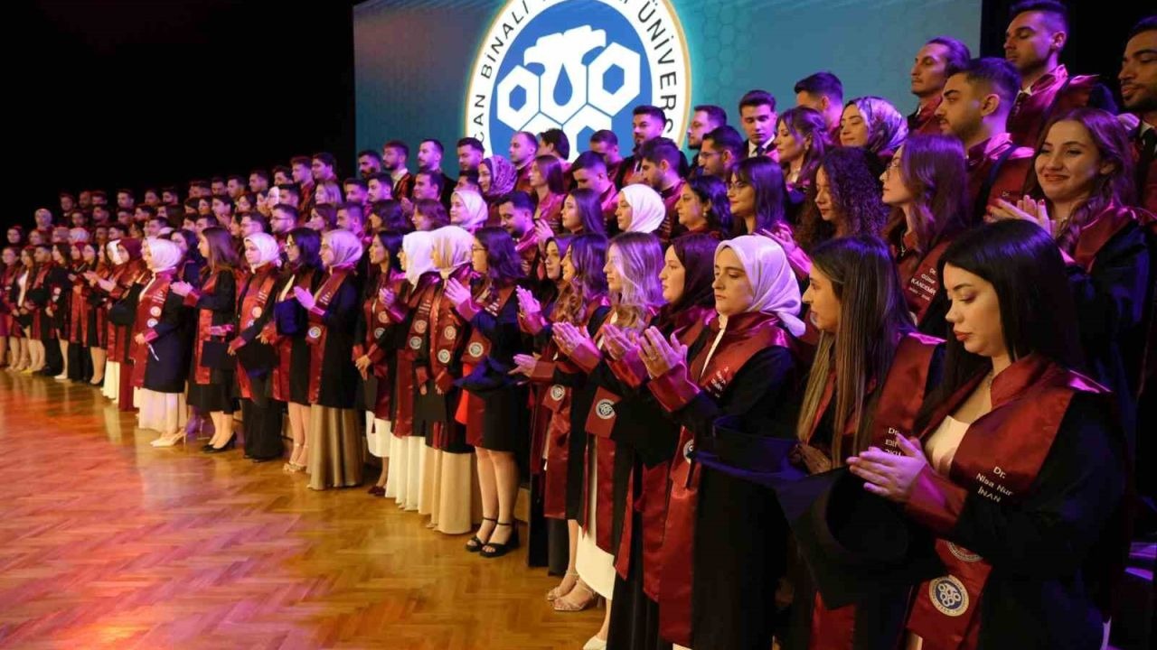 EBYÜ Tıp Fakültesinde mezuniyet başarı sıralaması kriterleri değişti