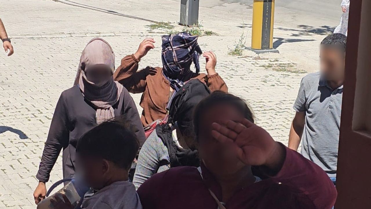 Elazığ’da dilenci şebekesine operasyon: Kameralara el salladılar