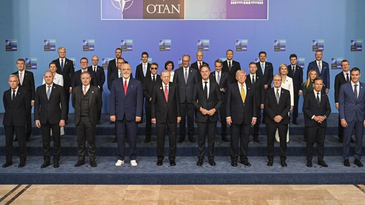 Erdoğan'dan tarihi zirveye katılan liderlere sürpriz hediye