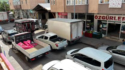 Gurbetçi yoğunluğu Ardahan'da trafik çilesini arttırdı
