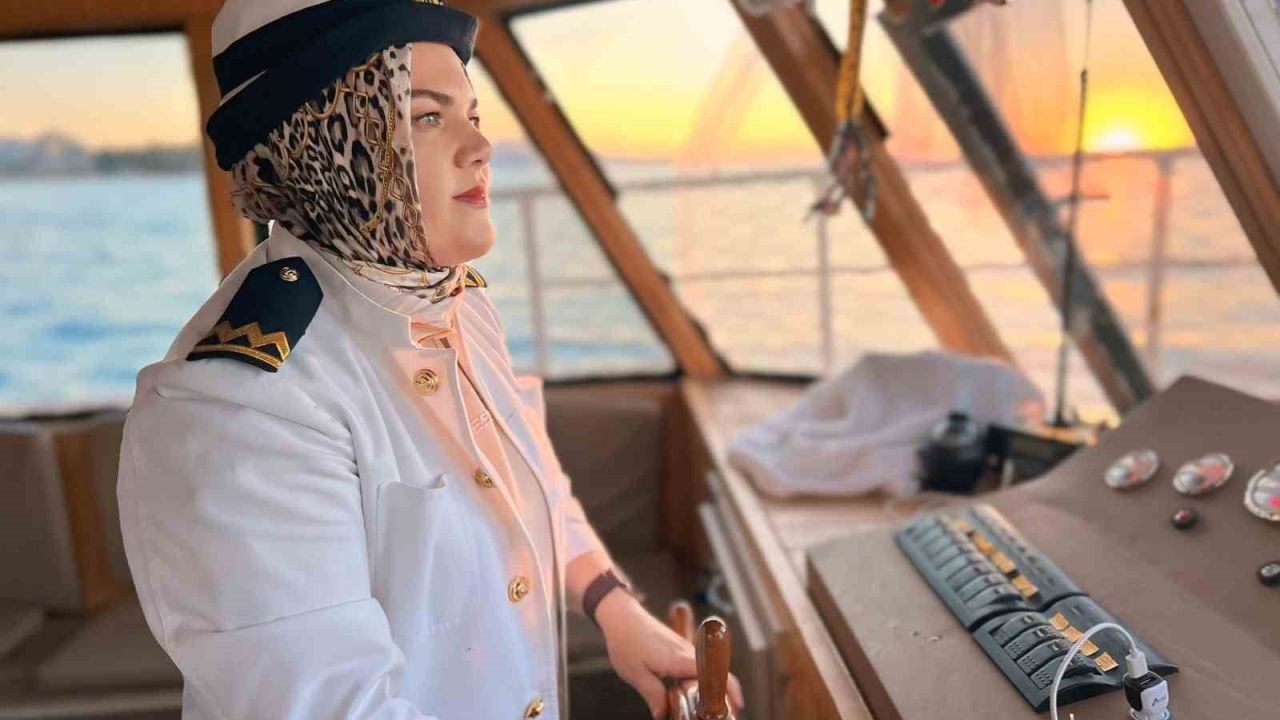 Van Gölü’nün ilk kadın kaptanı: Dümen artık ona emanet