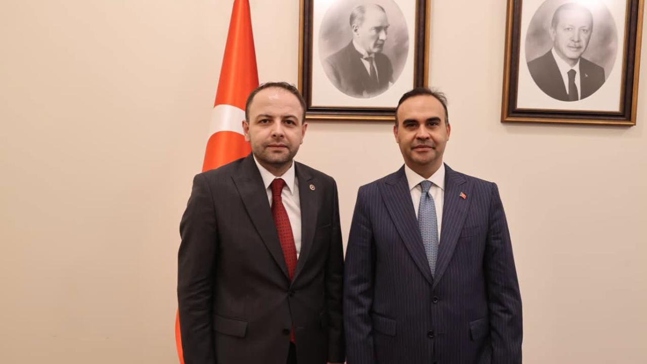 Vekil Koç'tan Bakan Kacır'a ziyaret